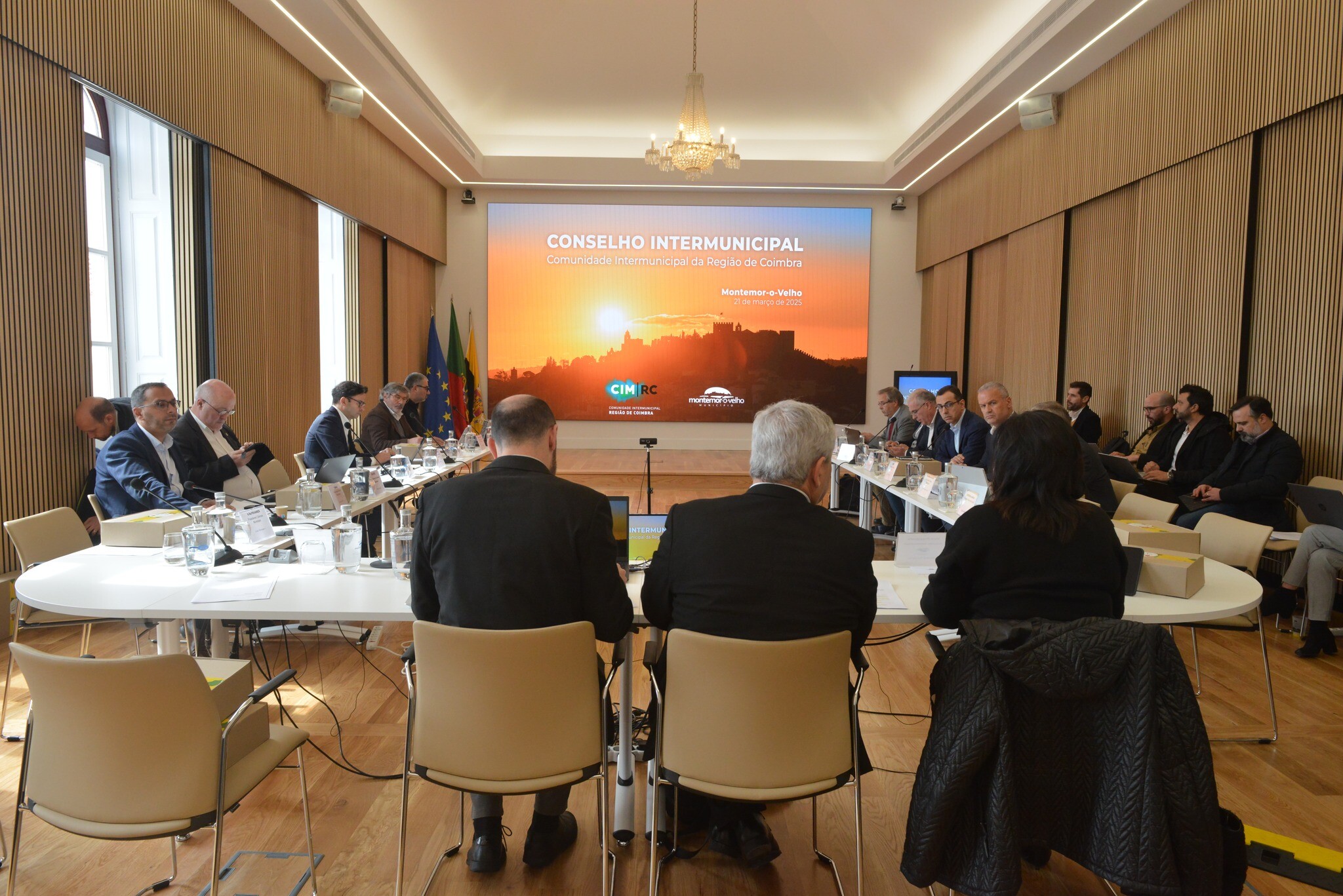 Presidente Rui Sampaio marca presença no Conselho Intermunicipal da CIM RC