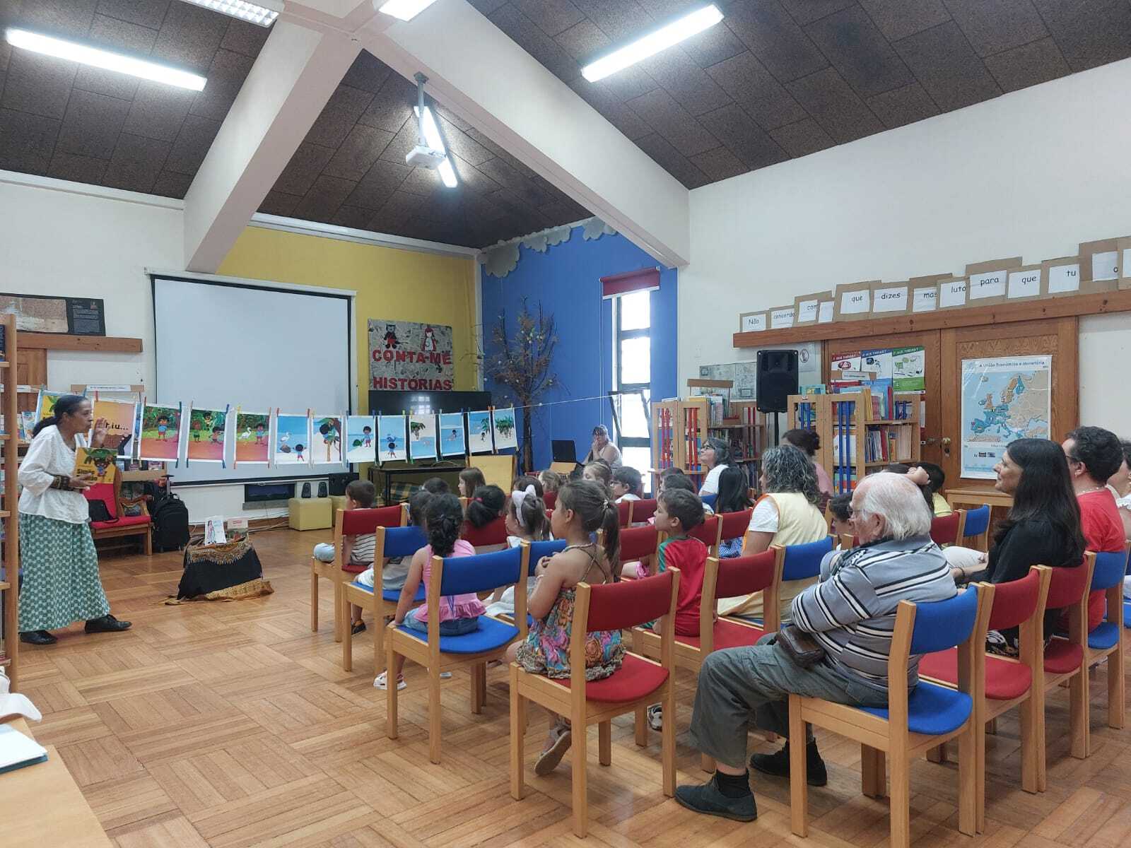 Olinda Beja, em Góis, para a apresentação, aos mais pequenos, da história "Simão Balalão"