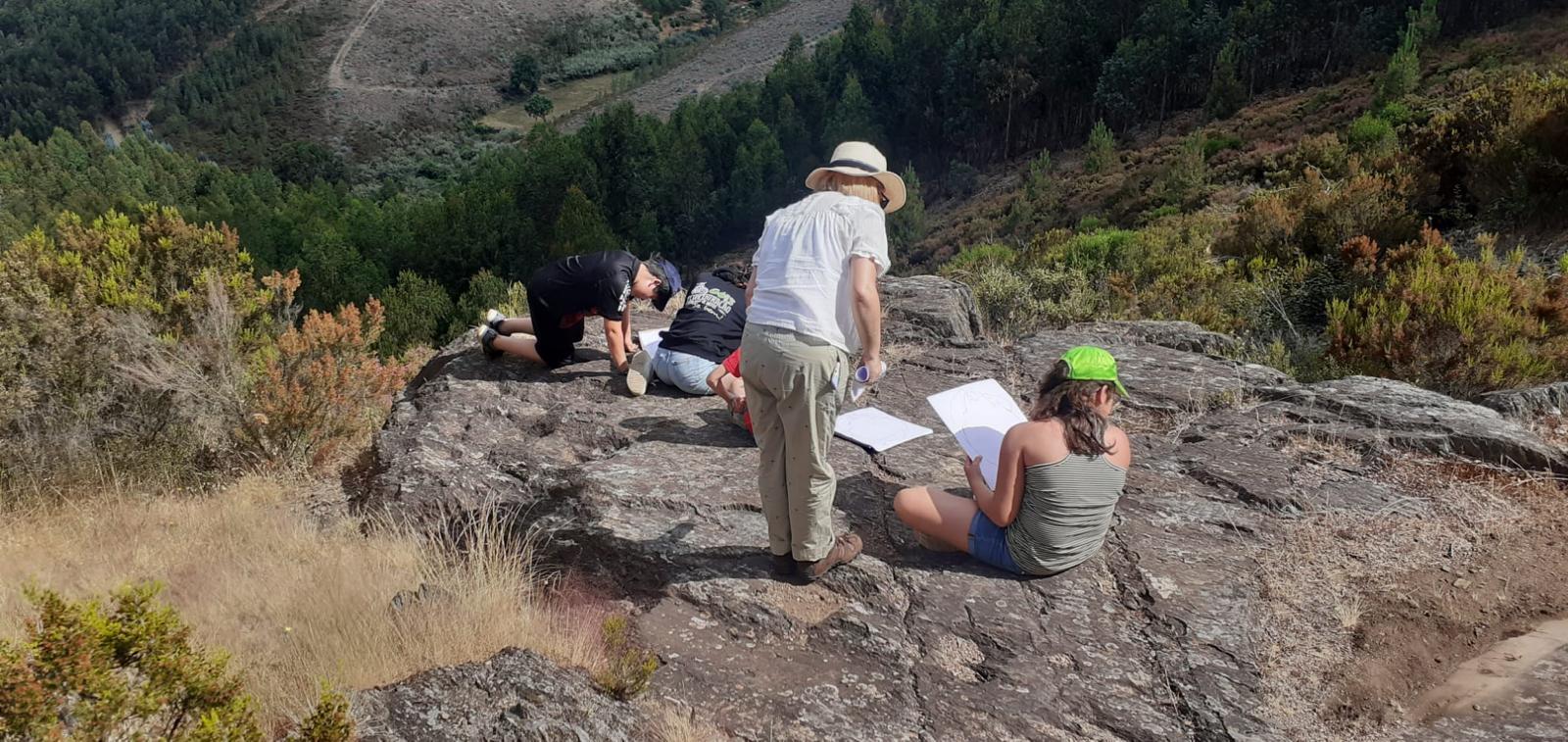 ATL Férias em Crescimento visita Pedra Letreira