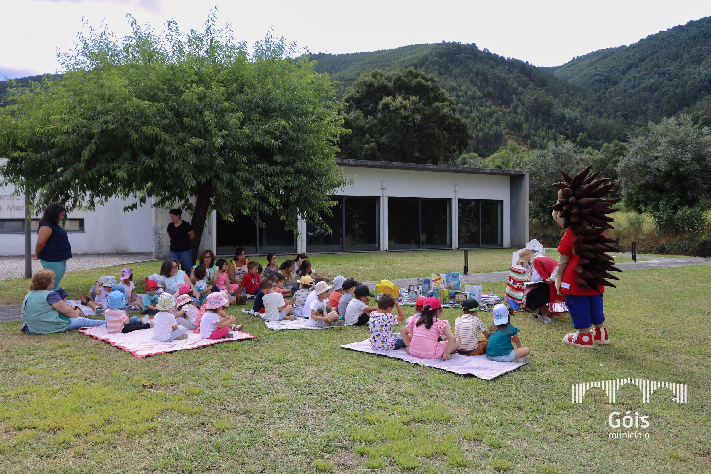 Atividade de Educação Ambiental "Viv(L)er a Natureza"